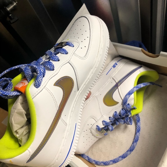 Nike LV8 - Picture 11 of 13